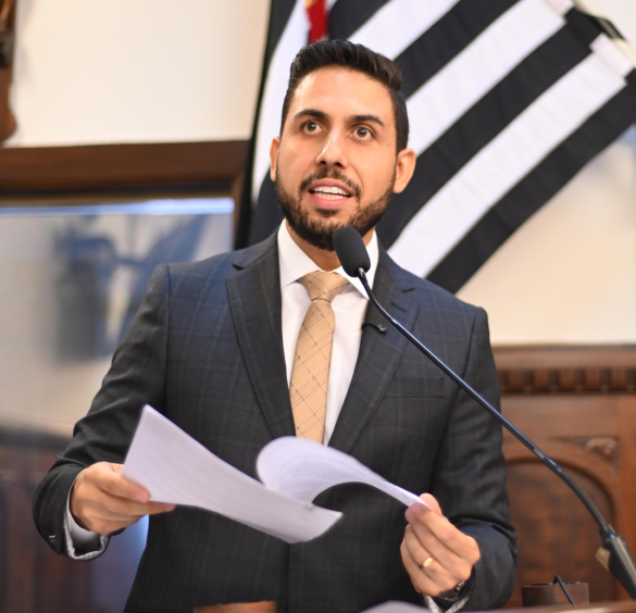 Com licença de aterro vencida desde junho, Junior Rodrigues cobra esclarecimentos